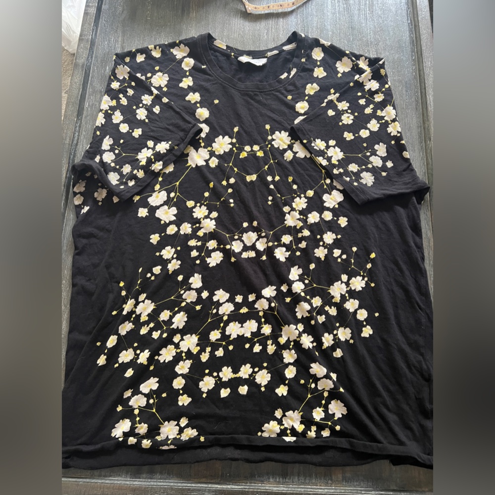Eleven Paris women’s Tee shirt sz XXL